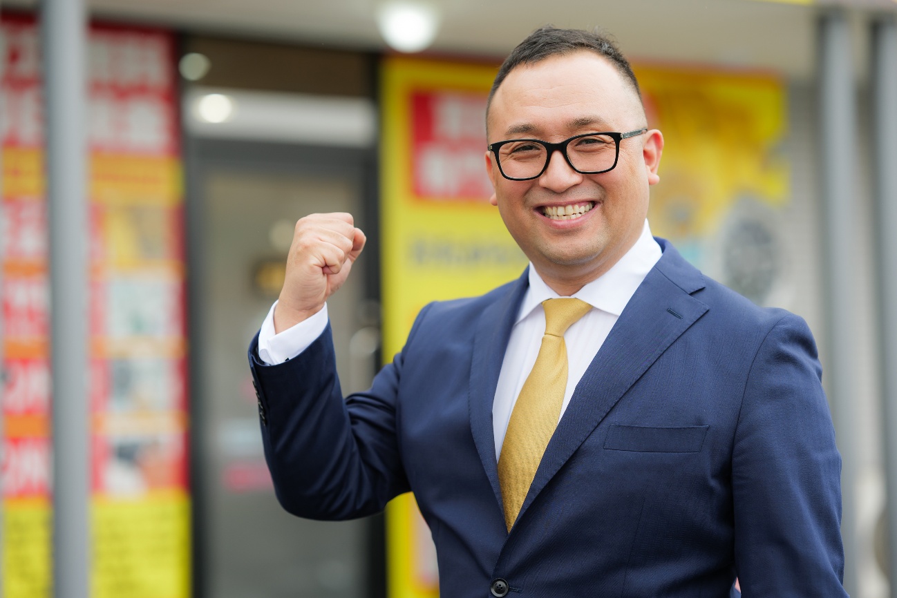 加藤久明氏